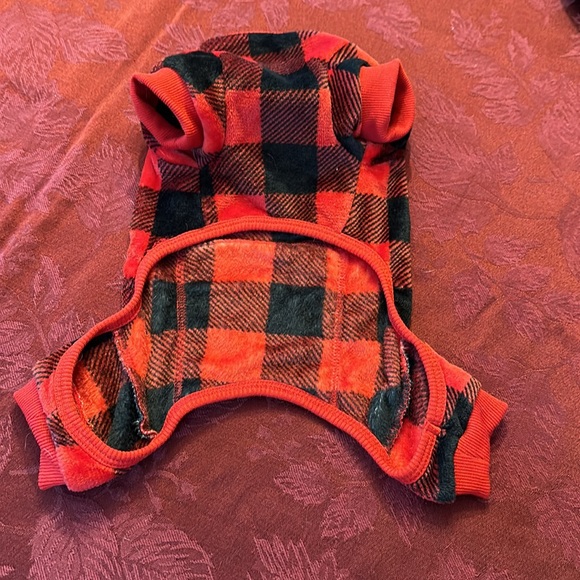 Red plaid Buffalo dog pajamas/clothing size small 7-11lbs - Picture 9 of 11